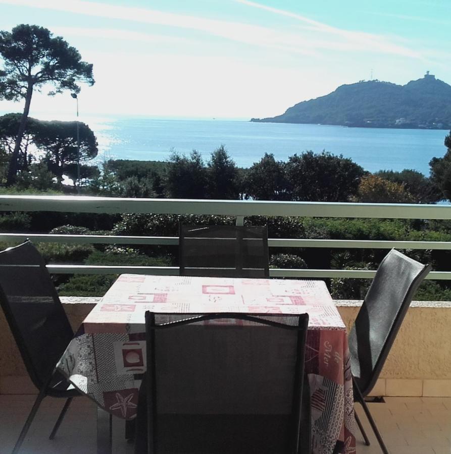 Appartement Vue Mer Piscines Parking Les Coraux Agay Plage Saint-Raphaël Buitenkant foto