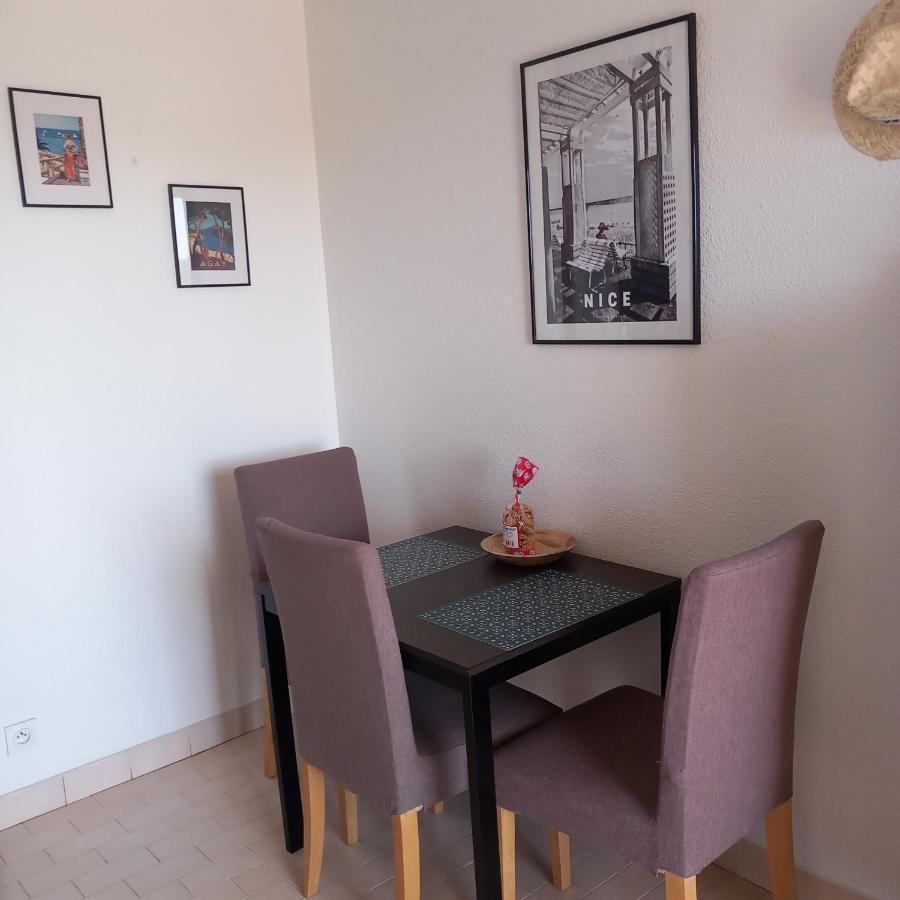 Appartement Vue Mer Piscines Parking Les Coraux Agay Plage Saint-Raphaël Buitenkant foto