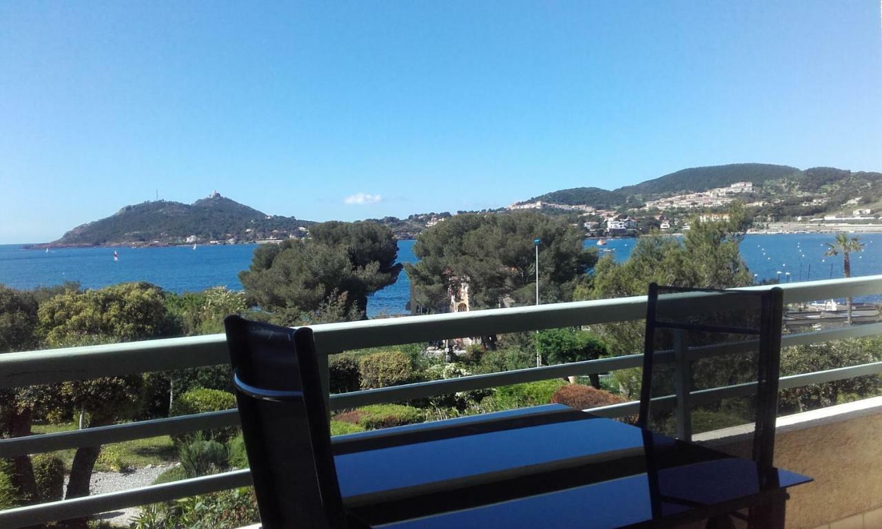 Appartement Vue Mer Piscines Parking Les Coraux Agay Plage Saint-Raphaël Buitenkant foto